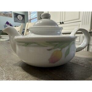 The Toscany Collection Japan Tea Pot Teapot Tulip Pattern Porcelain Vintage
